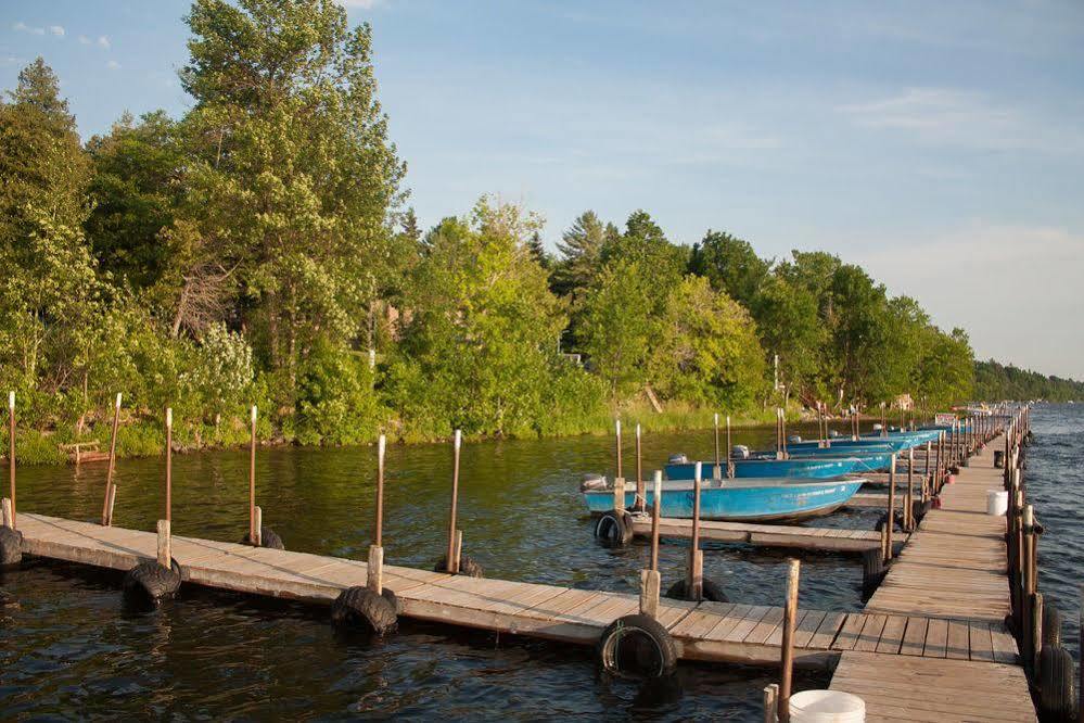 Lake Dalrymple Resort Lagoon City Buitenkant foto